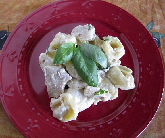 Tortellini with Chicken and Cream Sauce
