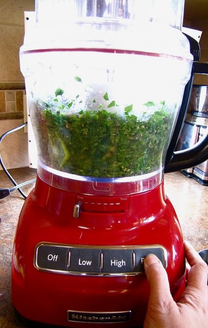 Spinach Pesto | Miss in the Kitchen