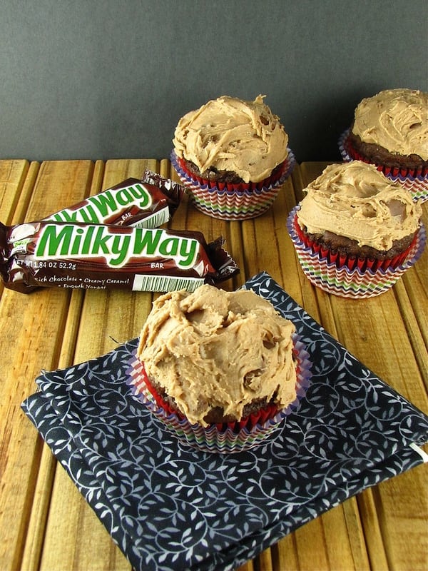 Milky Way Icing - Miss in the Kitchen