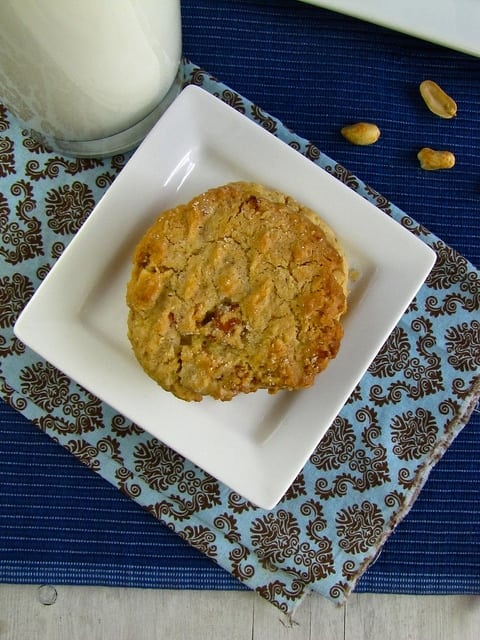 Crunchy Peanut Butter Cookies - Miss in the Kitchen