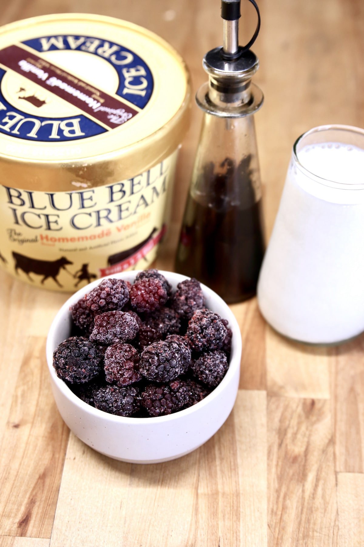 Vanilla Ice Cream, blackberries, vanilla, milk