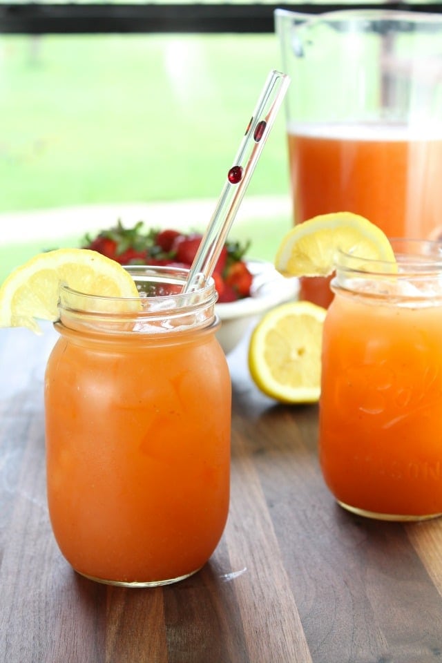 Summer Berry Punch from Miss in the Kithen