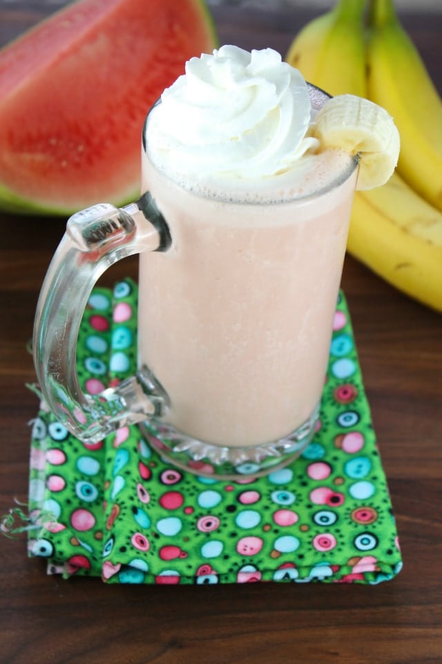 Banana Watermelon Smoothie from missinthekitchen.com #recipe