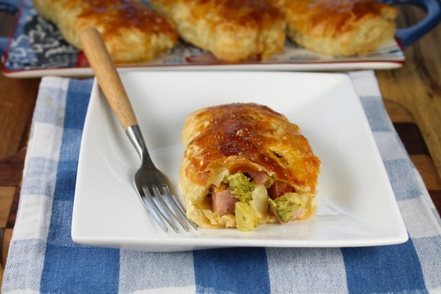 Boccoli, Cheese & Ham Pockets from Miss in the Kitchen