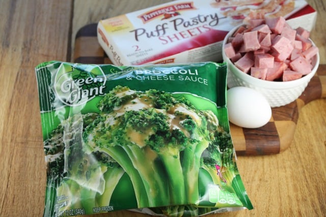 Green Giant Broccoli & Cheese Sauce, Ham, Puff Pastry
