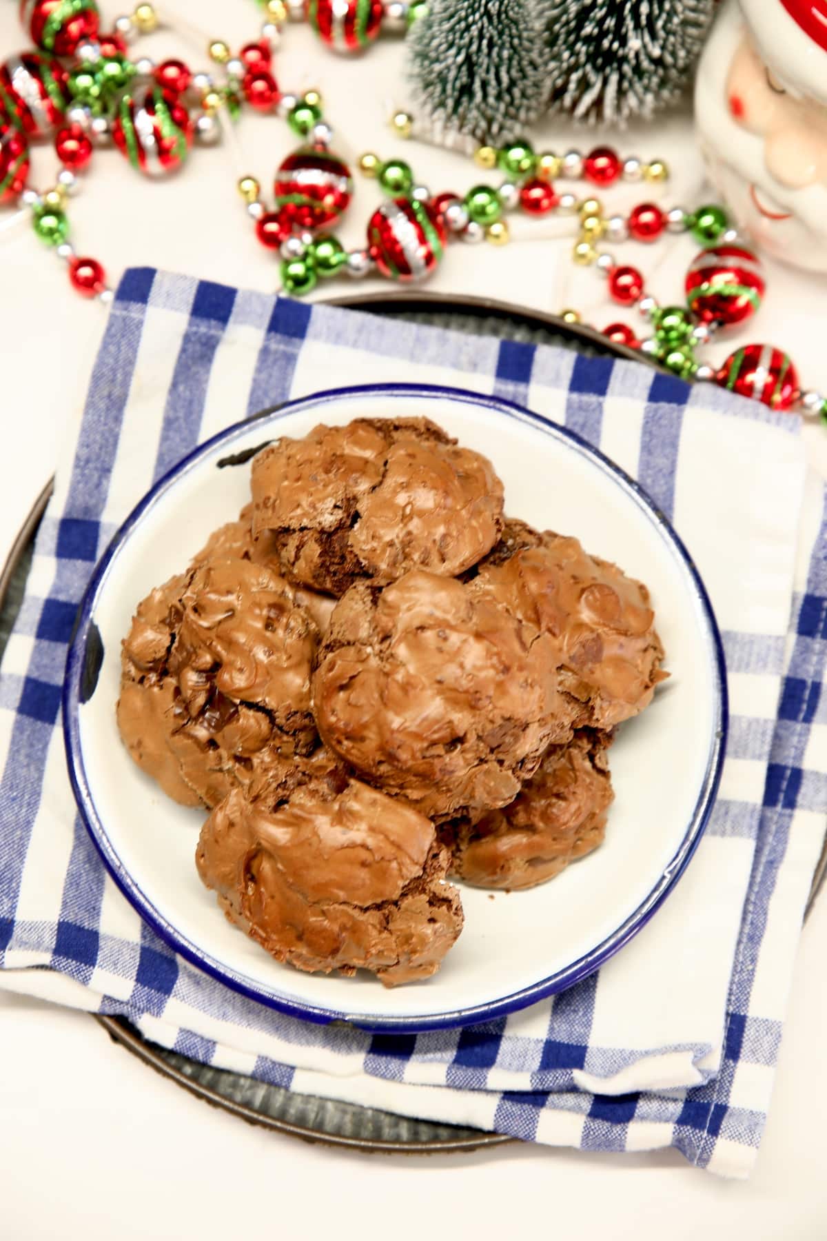 Bowl of chocolate volcano cookies.