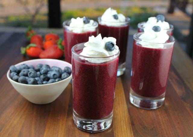 #ProgressiveEats Berry Soup Dessert Shooters from missinthekitchen.com