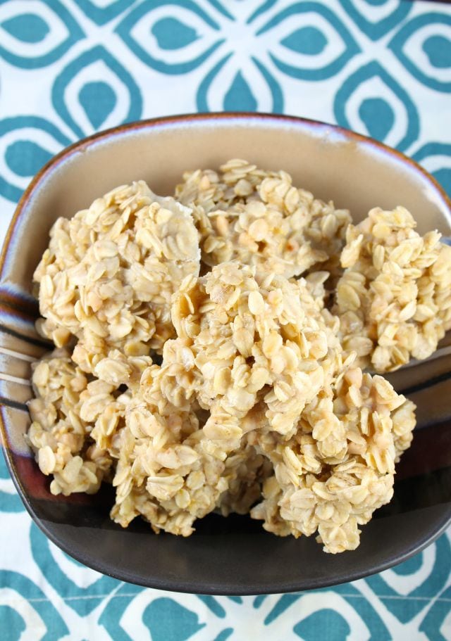 White Chocolate No Bake Cookies - quick and easy dessert