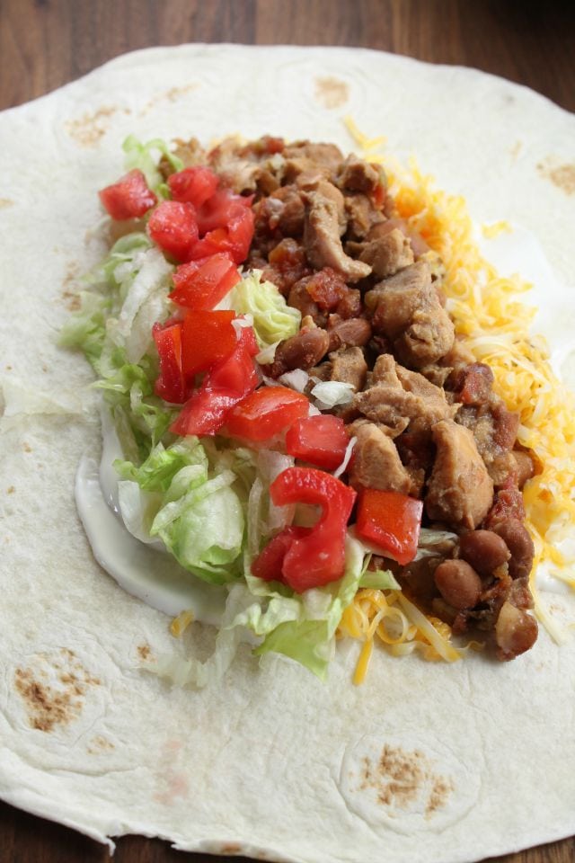 5 Ingredient Slow Cooker Mexican Chicken Burrito ~ missinthekitchen