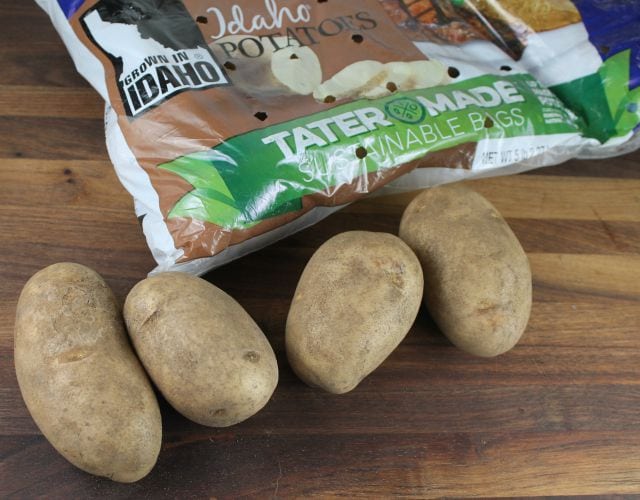 Idaho Potatoes for Slow Cooker Cheesy Smoked Sausage and Potato Soup missinthekitchen