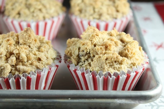 Chocolate Chunk Coffee Cake Muffins Recipe ~ MissintheKitchen.com