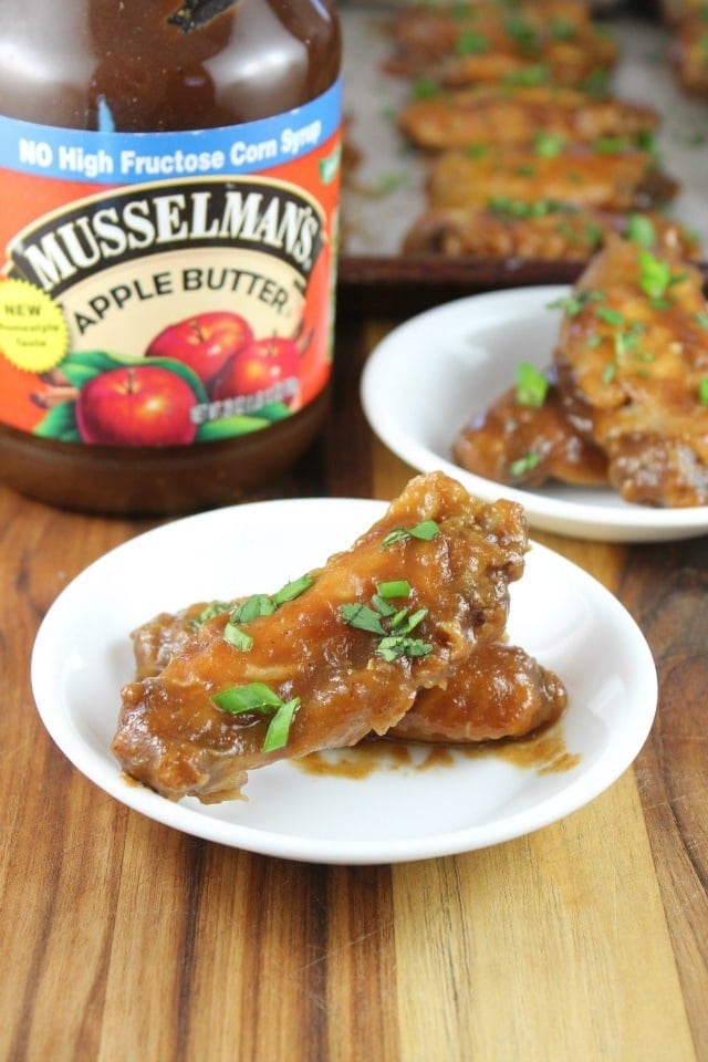 Asian Chicken Wings Recipe made with Musselman's Apple Butter for a great game day appetizer from MissintheKitchen.com #AppleButterSpin