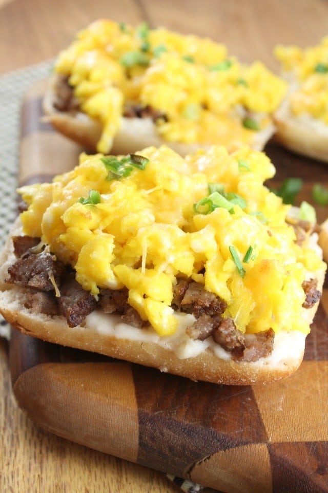 Ciabatta Breakfast Pizza is a delicious and filling way to start your day. Made with Blue Sky Family Farms Free Range Eggs. Recipe found at MissintheKitchen.com #sponsored