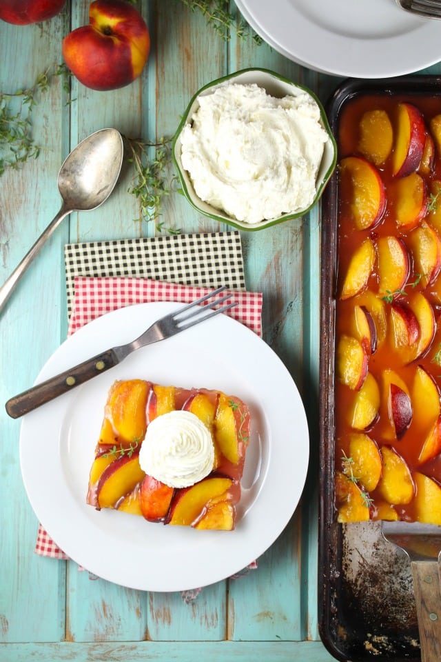Peach Slab Pie Recipe for summer! So easy and so delicious with summer fresh peaches. From Missinthekitchen.com