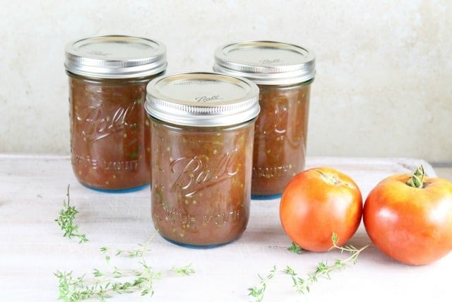 Jars of Roasted Tomato and Onion Sauce ~ MissintheKitchen