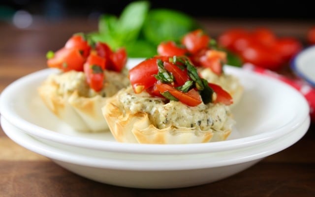 Mini Tomato Pesto Tarts Recipe from MissintheKitchen #ad #BBQBites