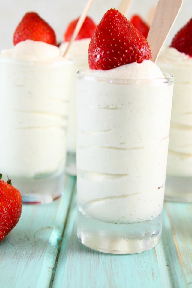 Easy No Bake Vanilla Bean Cheesecake Recipe from MissintheKitchen.com