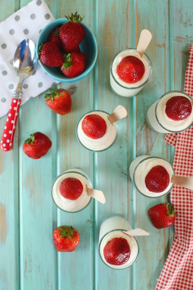 No Bake Vanilla Cheesecake Easy Dessert Recipe ~ MissintheKitchen.com 
