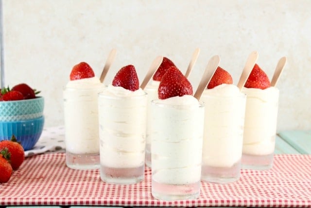 No Bake Vanilla Bean Cheesecake Recipe | MissintheKitchen.com