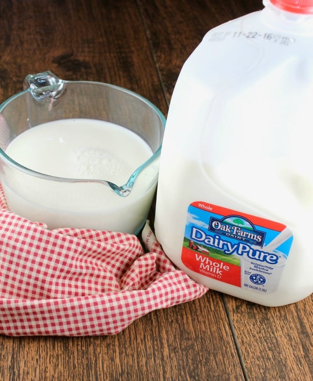 DairyPure milk for Creamy Ham and Potato Soup ~ MissintheKitchen.com #ad