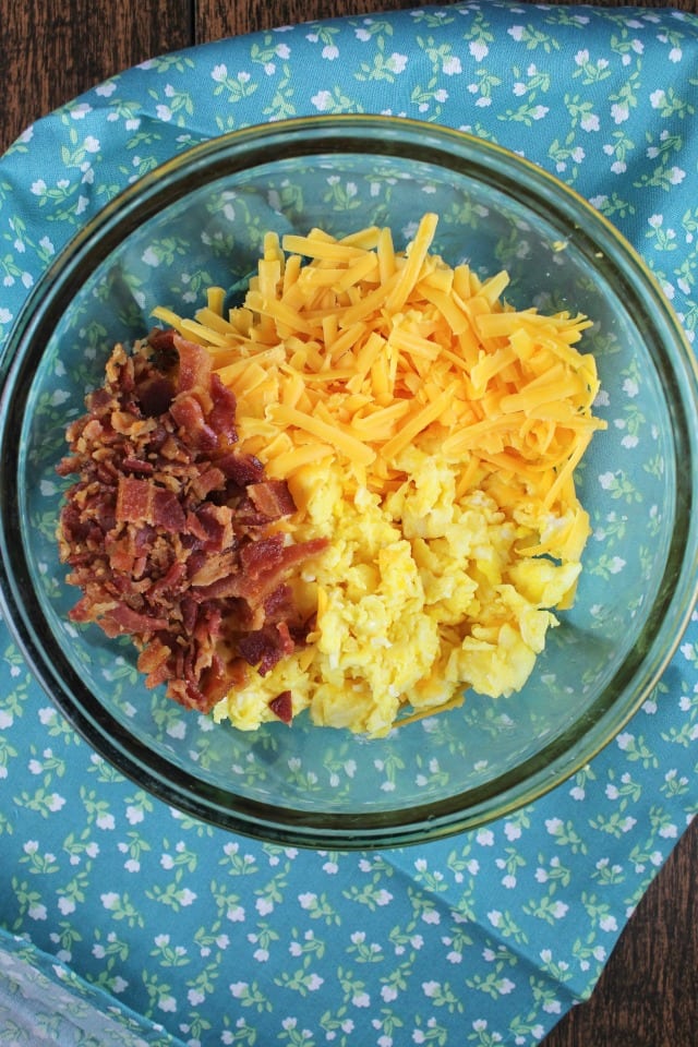 Bacon Egg and Cheese Egg Rolls Filling ~ MissintheKitchen.com