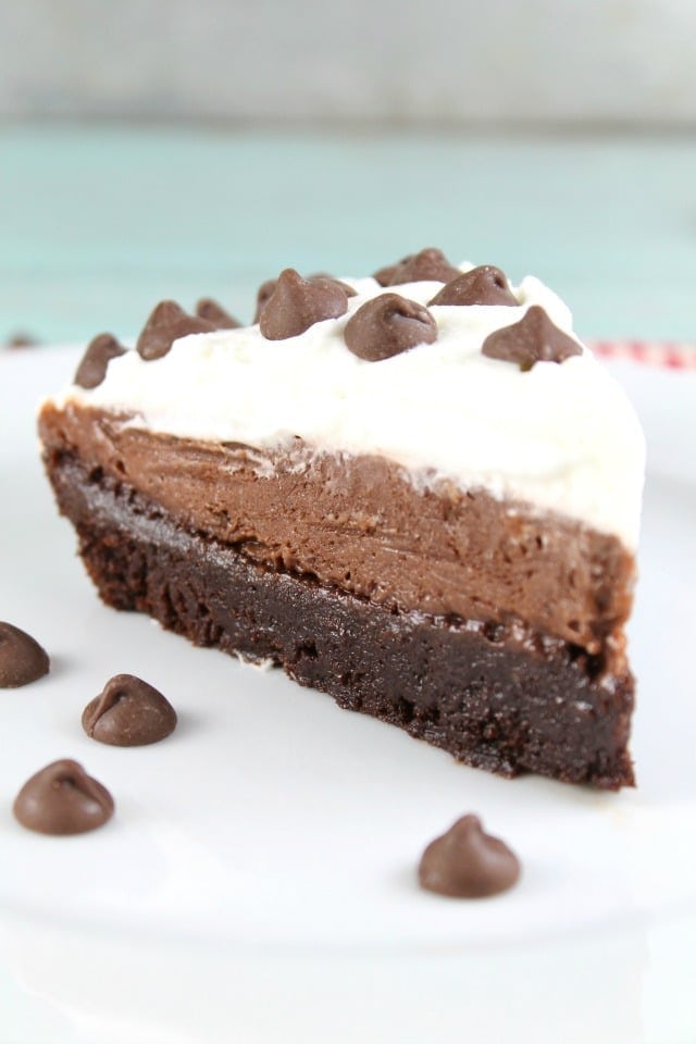 Brownie Pudding Pie Recipe ~ Delicious Chocolate Dessert From MissintheKitchen.com