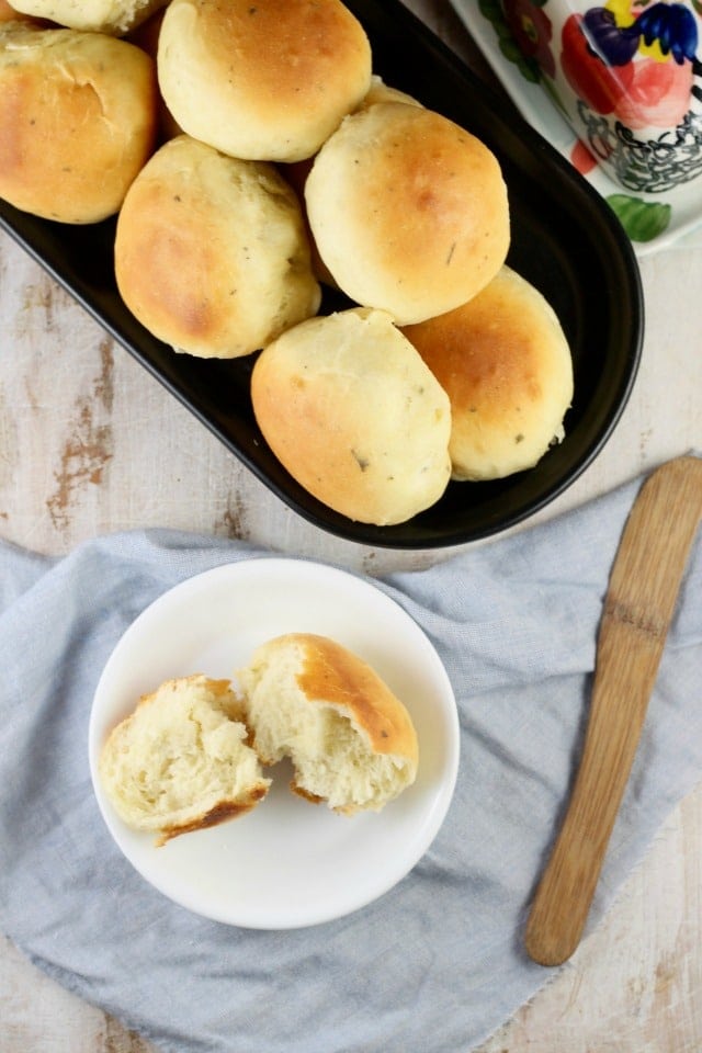 Buttermilk Ranch Dinner Rolls Recipe | Miss in the Kitchen ~ Sponsored by Red Star Yeast