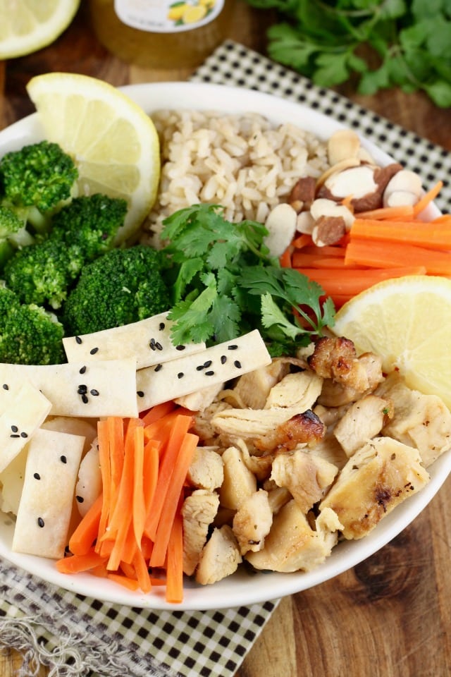 Easy weeknight dinner: Quick Lemon Chicken Broccoli Bowls Recipe from Miss in the Kitchen with Tyson & Wish-Bone #ad