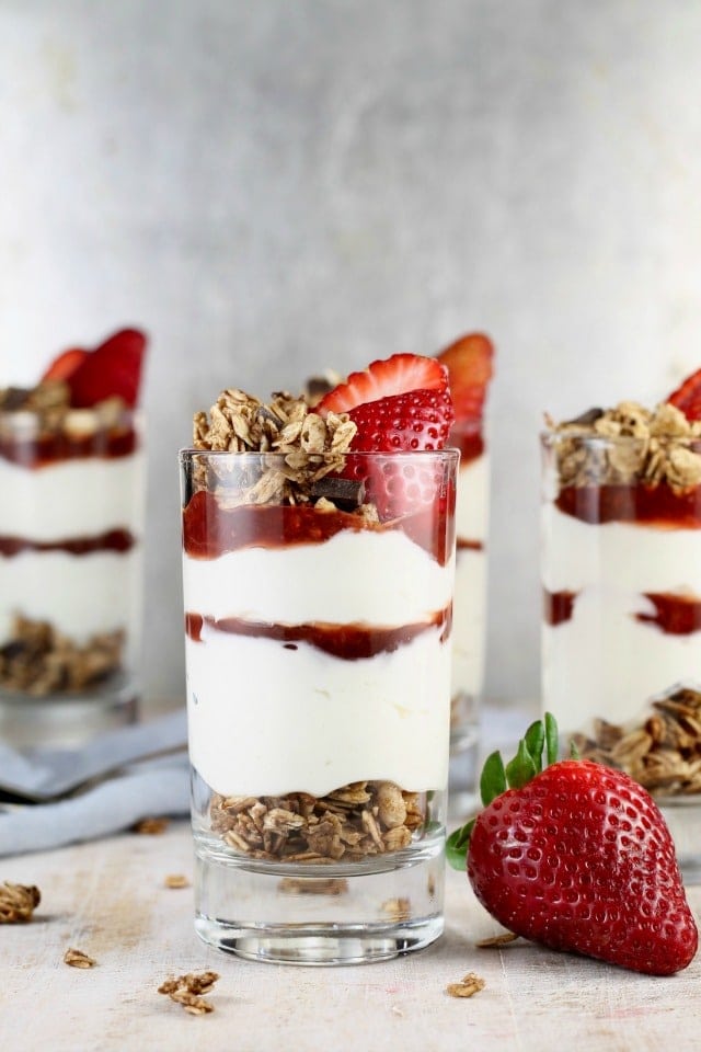 Strawberry Cheesecake Breakfast Parfaits Recipe ~ MissintheKitchen.com #ad