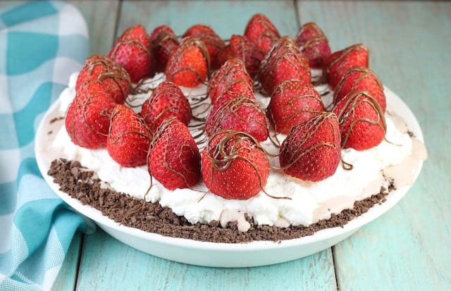 Hazelnut Gelato Pie Recipe ~ Miss in the Kitchen.com