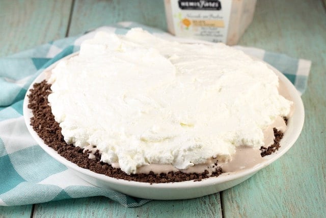 Hazelnut Gelato Pie Recipe ~ MissintheKitchen.com