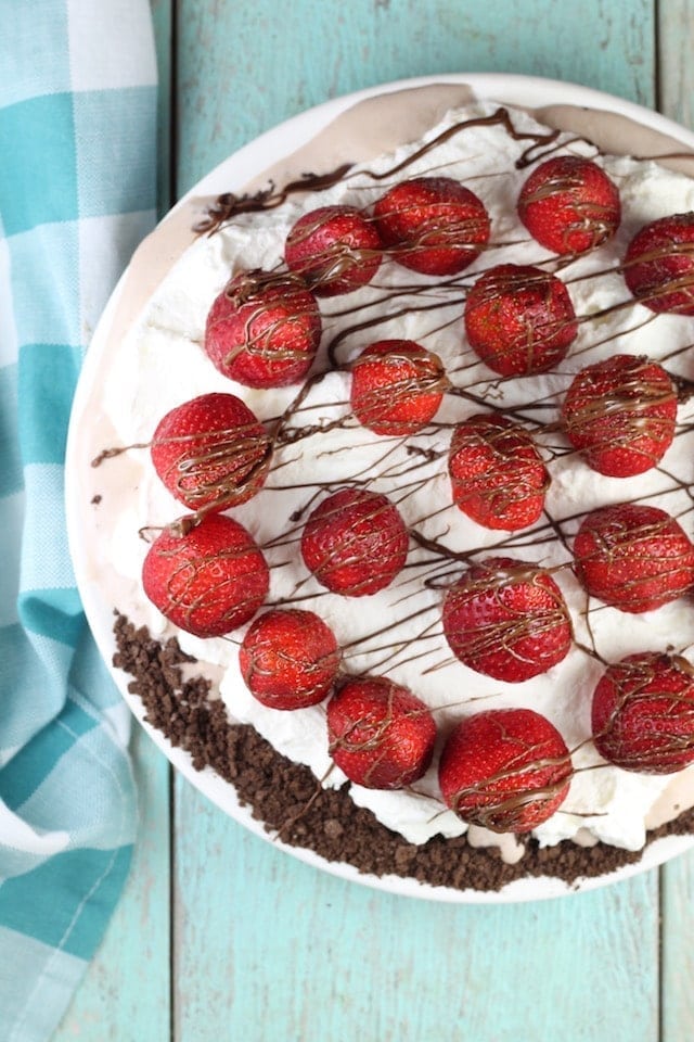 Hazelnut Gelato Pie Recipe from MissintheKitchen #sponsored by HemisFares