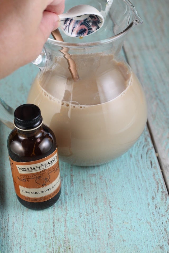 Mocha Popsicles with Nielsen Massey Vanillas ~ MissintheKitchen.com #ad