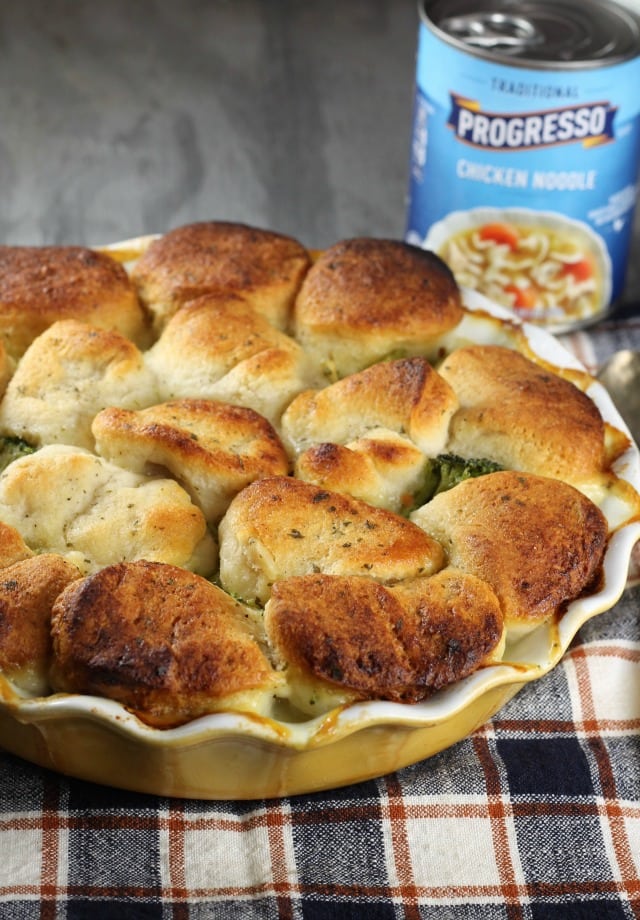Chicken Noodle Casserole ~ MissintheKitchen.com #Sponsored by Progresso & Walmart