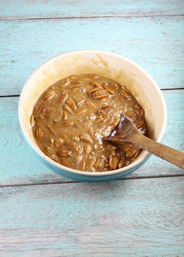 Brown Sugar Pecan Pie Bars Filling ~ MissintheKitchen.com #AD