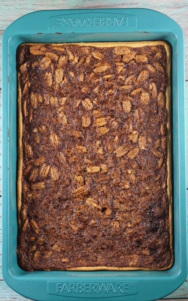 Brown Sugar Pecan Pie Bars ~ Easy holiday dessert recipe ~ MissintheKitchen.com #AD @Walmart @Pillsbury #christmas #holiday #pecans