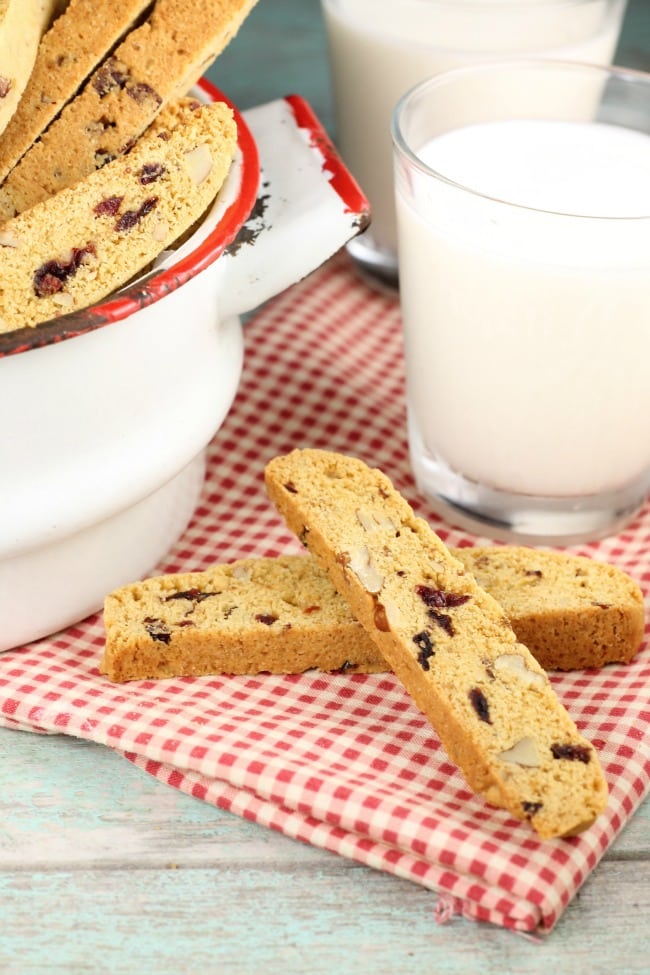 Cranberry Pecan Biscotti Recipe ~ Holiday baking recipe ~ MissintheKitchen.com #holidaycookies #christmas
