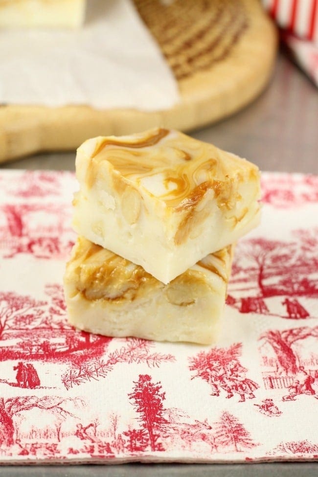 White Chocolate Caramel Macadamia Nut Fudge Recipe perfect for the holidays! From MissintheKitchen.com #Christmas #fudge #candy