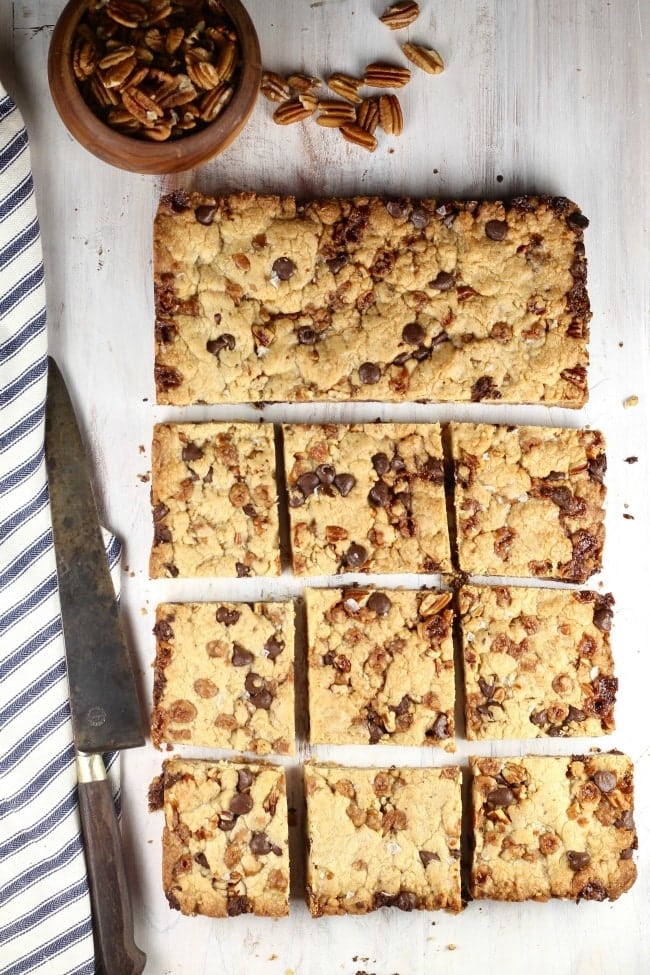Salted-Caramel-Cookie-Bars-with-Knife-Cut-into-squares