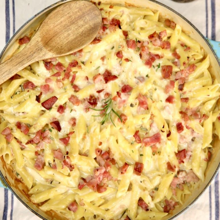 Baked ham penne pasta casserole.
