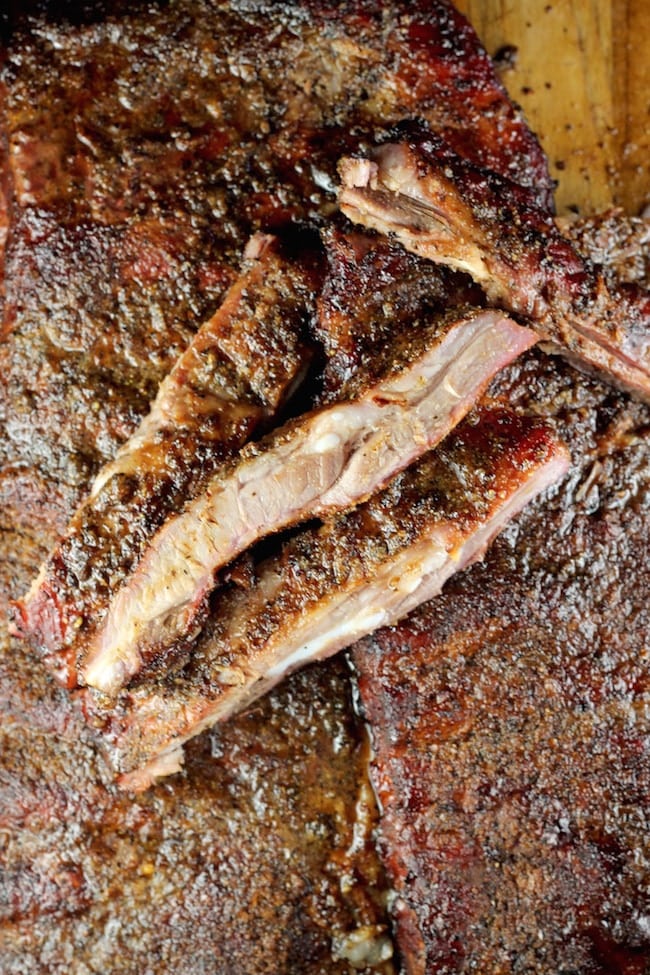 Sliced Smoked Spare Ribs 