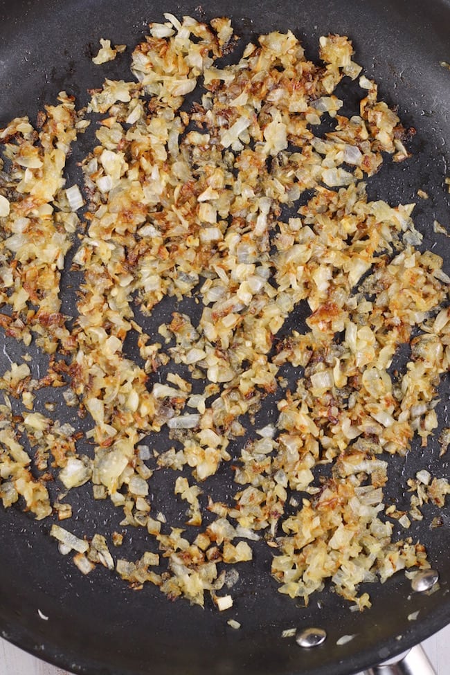 Caramelized Onions for Vidalia Onion Spread