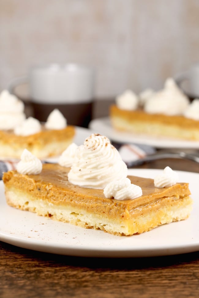 The Best Pumpkin Pie Bars Dessert