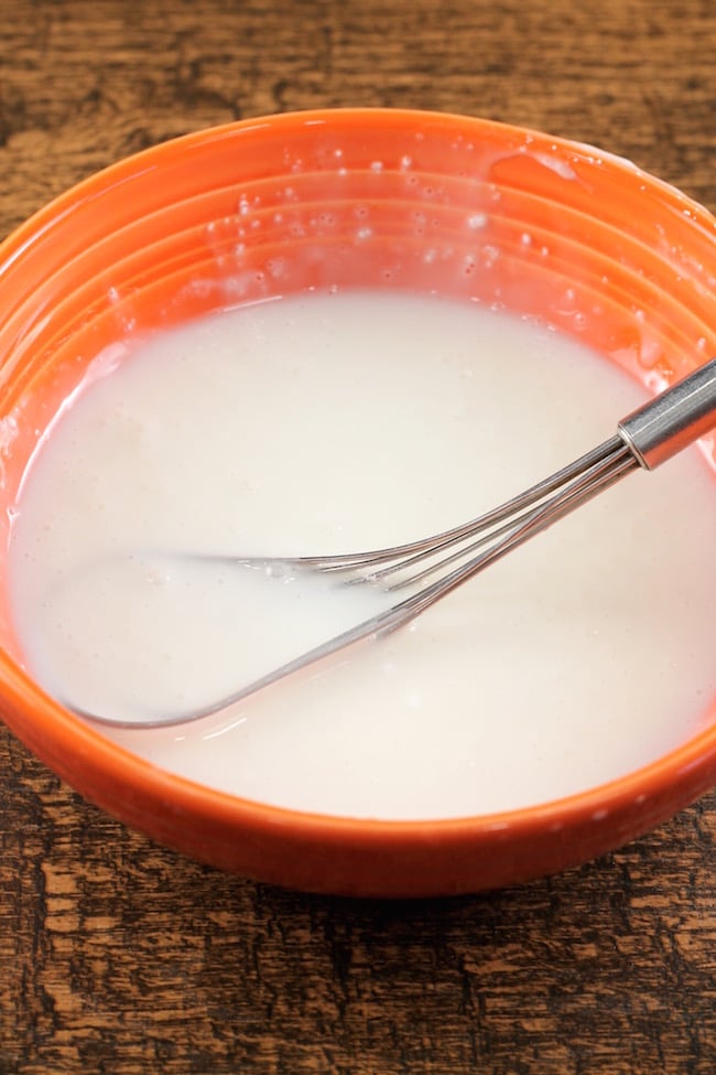 Powdered Sugar Icing for Raisin Bran Cinnamon Rolls