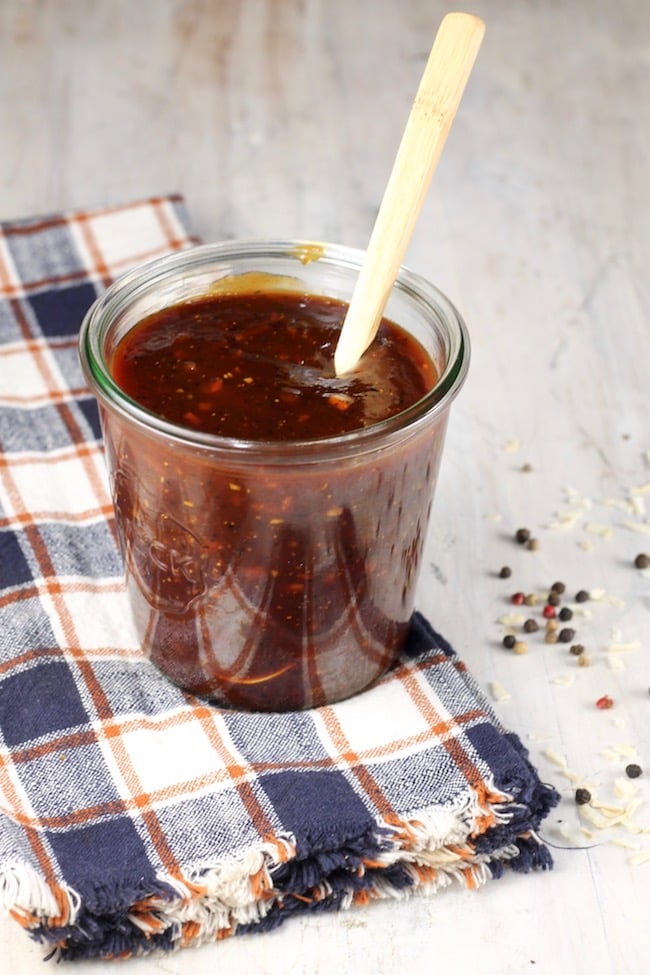 How to make homemade barbecue sauce