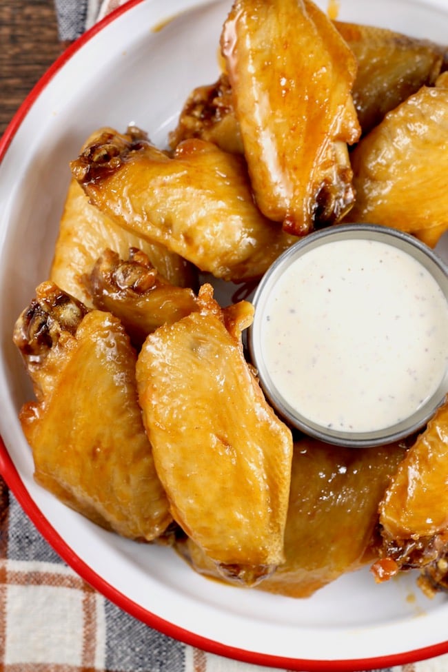 Easy Buffalo Wings platter with sauce
