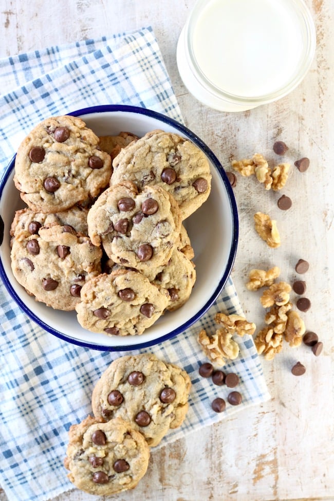 Easy Chocolate Chip Walnut Cookies Recipe