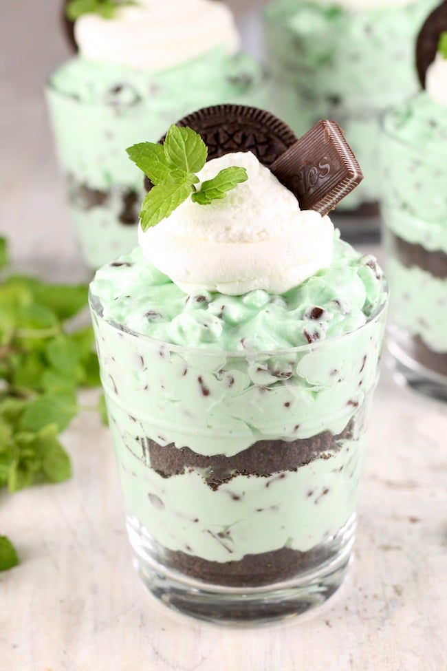 No Bake Mint Chocolate Cheesecake Parfait 