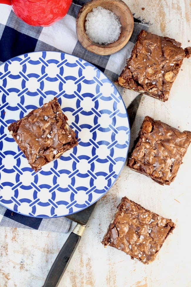 How to make walnut brownies 