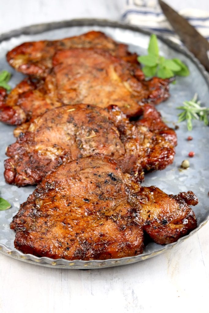 Tray with marinated grilled pork chops